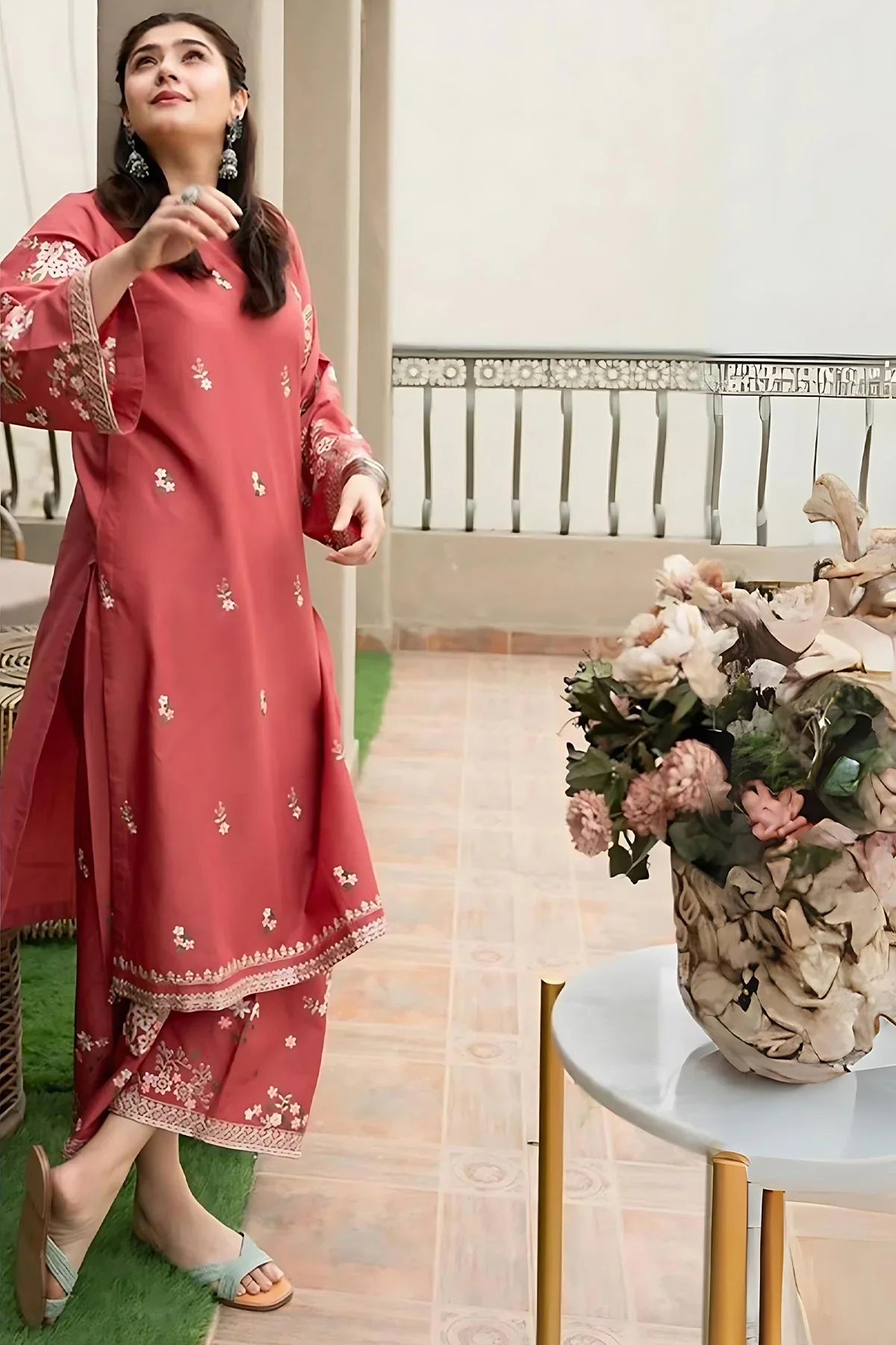 Zara shahjahan 2Pc Embroidered Lawn Suite With Fully Embroidered trouser VL923