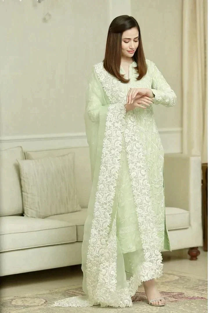 Bareeze - 3PC Lawn Heavy Embroidered Shirt With Organza Embroidered Dupatta. VL403